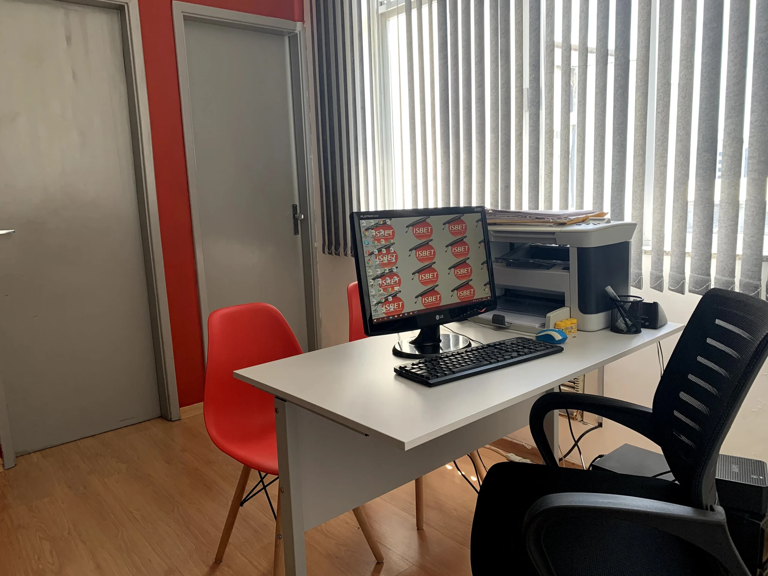 Recepção-atendimento-jovem-aprendiz-estagiário-ISBET-Duque-de-Caxias