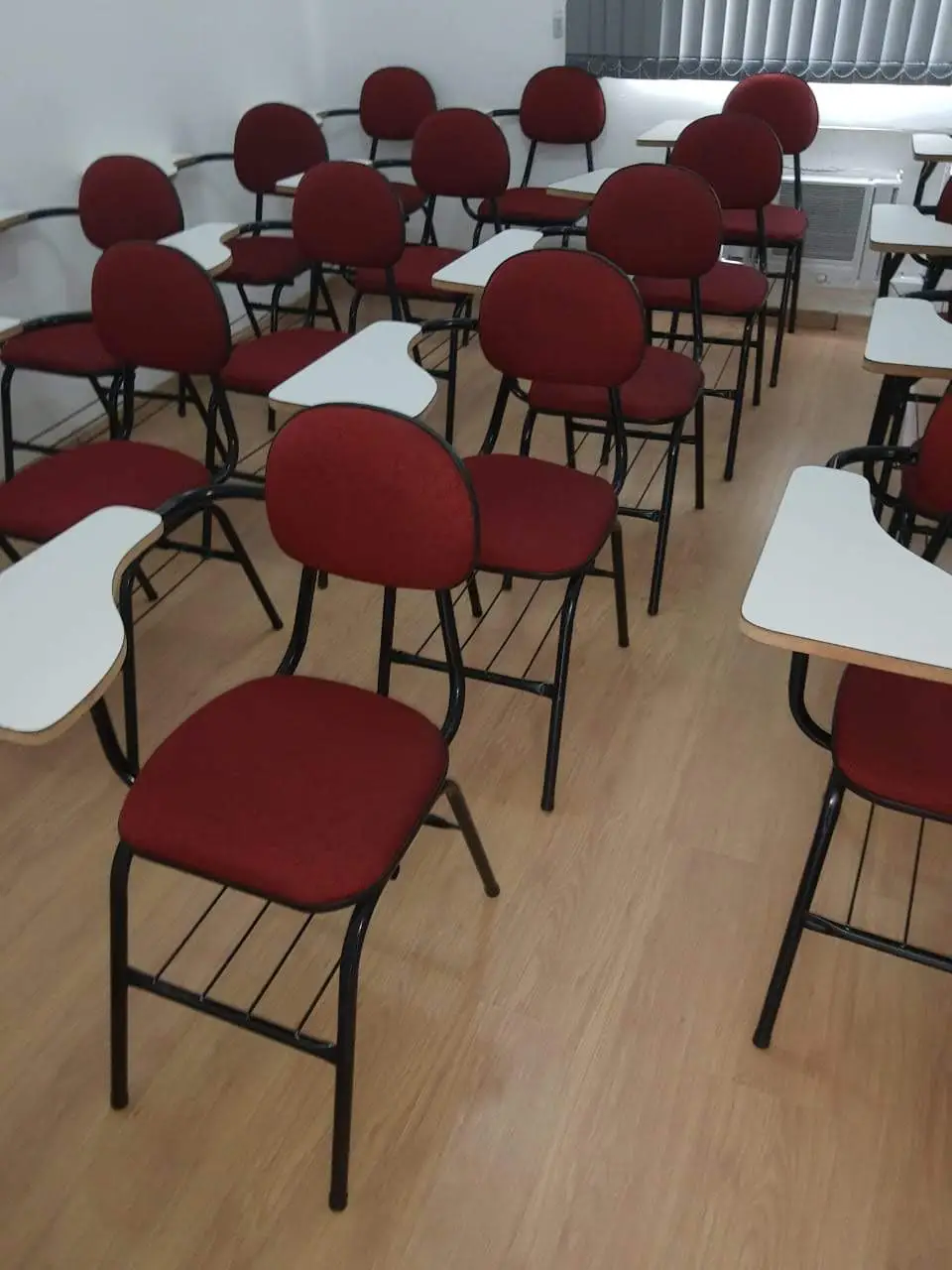 Sala-de-capacitação-teórica-jovem-aprendiz-estagiário-ISBET-Duque-de-Caxias